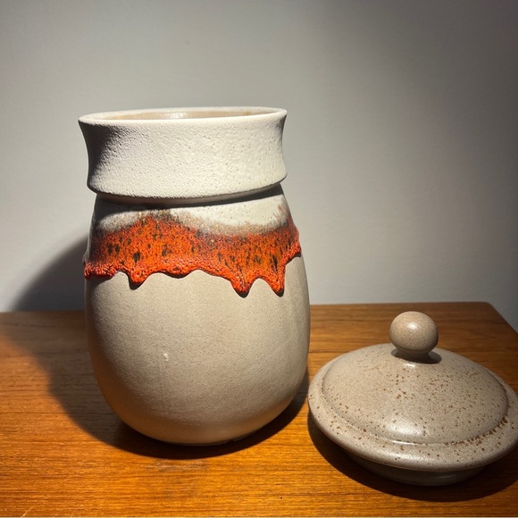 Vintage 1970s Laurentian Lava Drip Glaze Canister Large Jar Brutalist Pottery - Picture 10 of 15